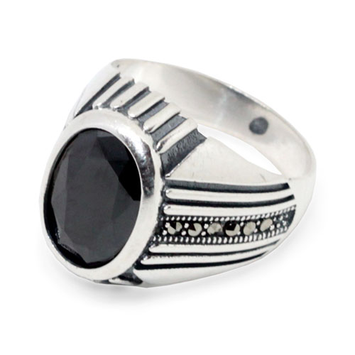 Серебряный перстень с черным турмалином