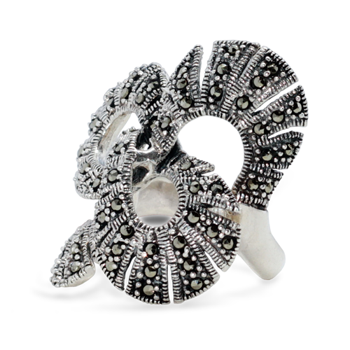 Кольцо из серебра с марказитами