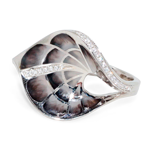 Кольцо из серебра с эмалью и фианитами